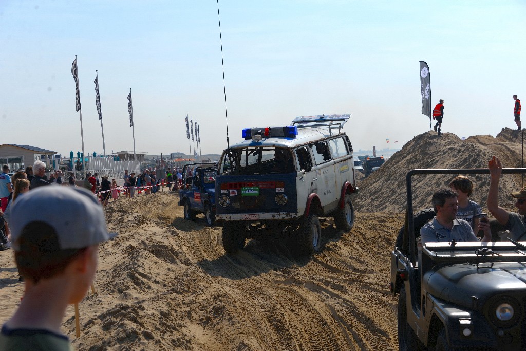 ../Images/4x4 Katwijk 2018 103.jpg
